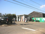 三戸海岸のガソリンスタンド